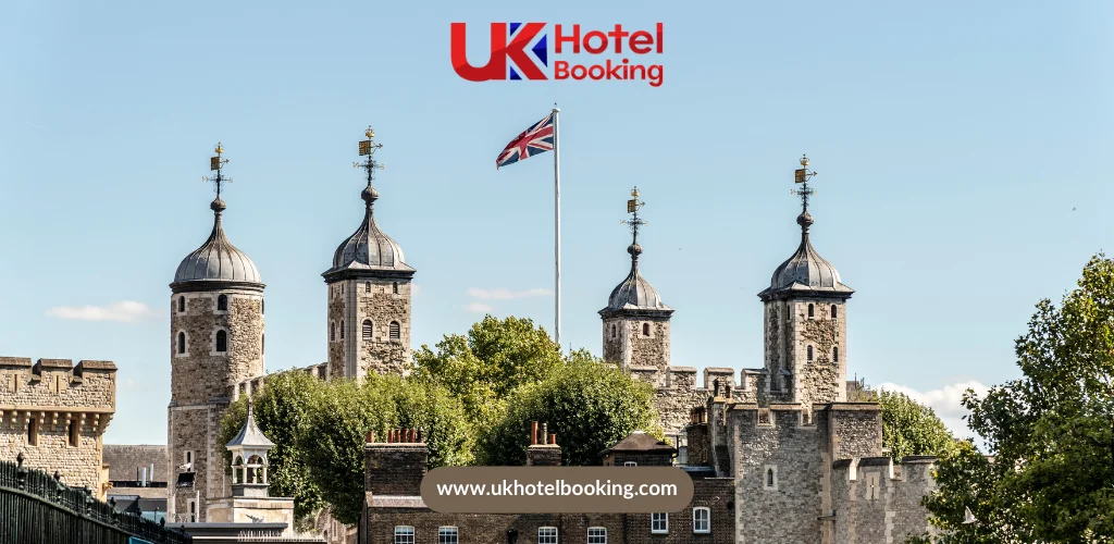 Explore the UK: Budget Hotels, Top Tourist Sites, and Booking Tips